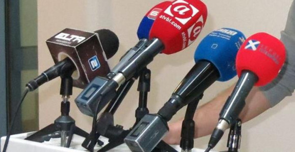Упозорење: Никад већи притисак на рад медија!