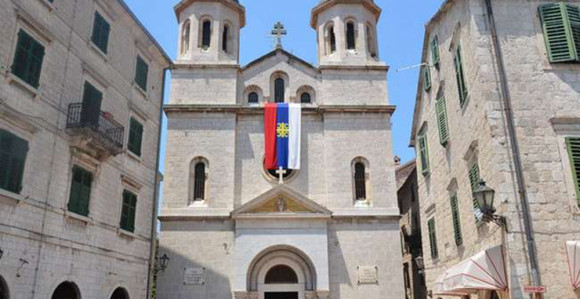 Sportisti napali suprugu sveštenika u Crnoj Gori