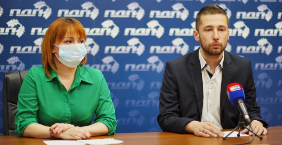 Neću se odazvati pozivu, dvostruki aršini na sceni