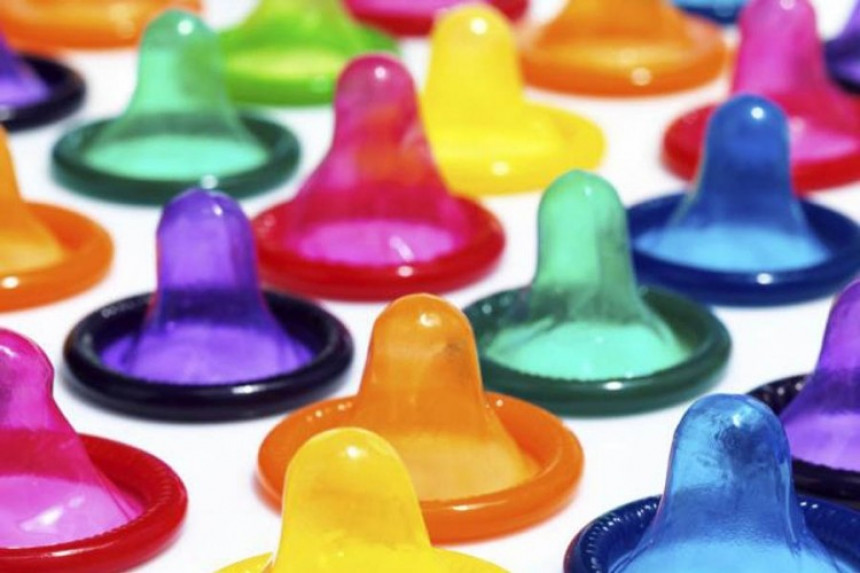 Продаја кондома расте што је више вакцинисаних