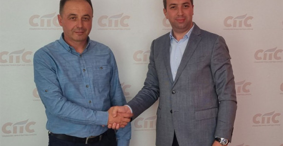 Funkcioneri SNSD-a bježe iz stranke