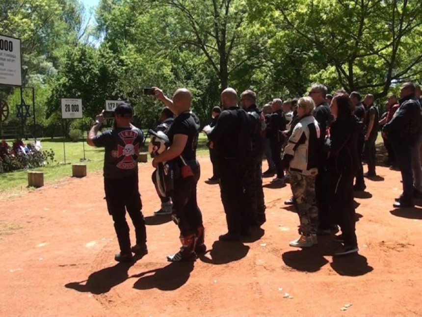 Bajkeri posjetili Spomen-područje Donja Gradina