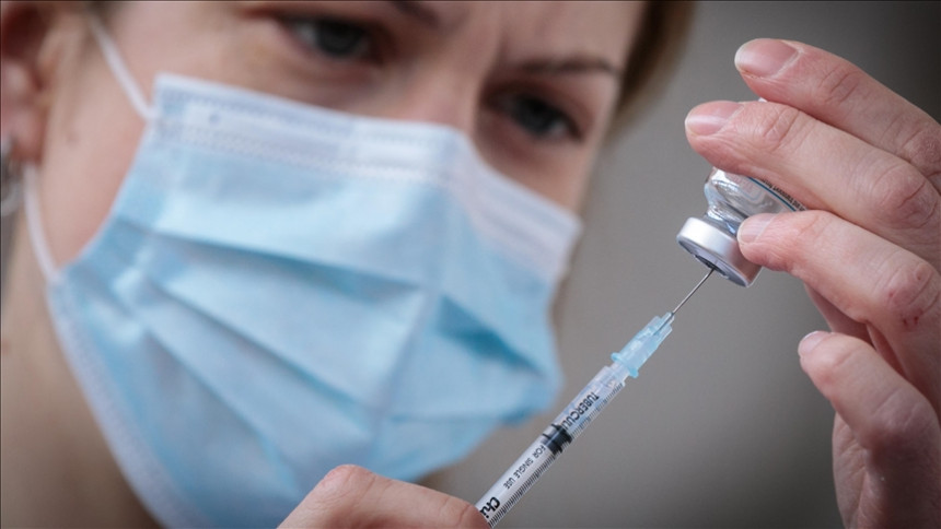 Љекари грешком убризгали шест доза вакцине "Фајзер"