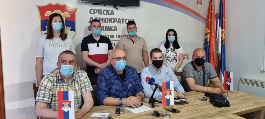 Trebinje: Paljenje automobila ima političku pozadinu?