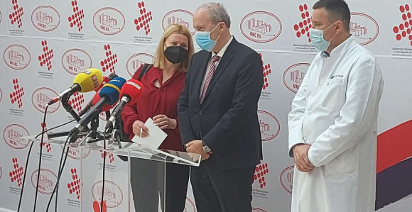 Grčki ambasador uručio ček od 50.000 evra Đajiću