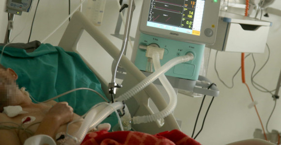 Od posljedica korone u Srbiji preminulo 17 osoba