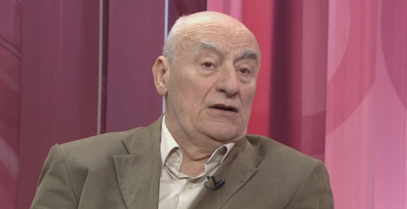 Dodik se slabo razumije u vojsku i helikoptere