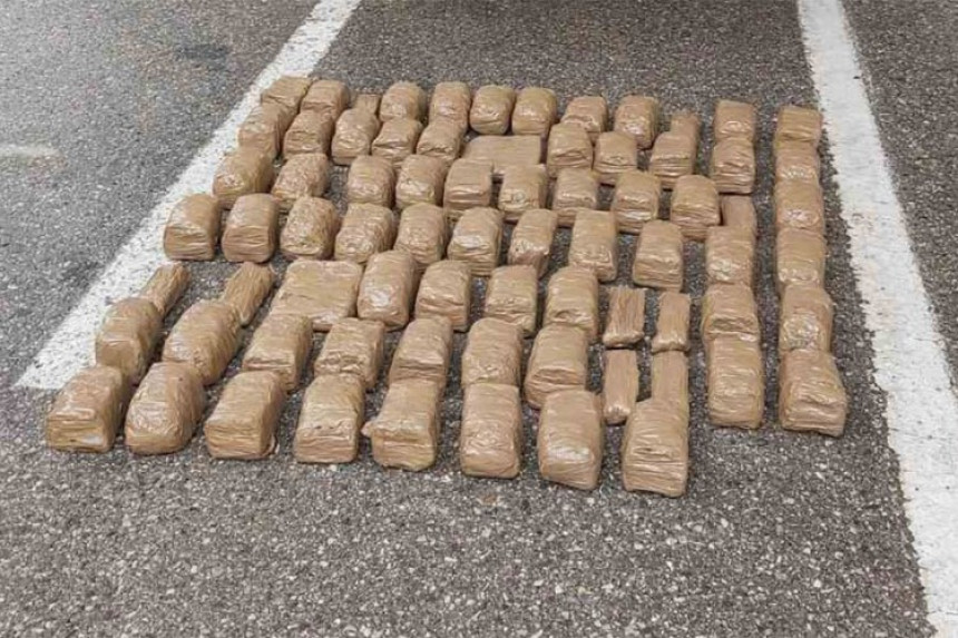 Црногорац покушао пренијети 30 кг марихуане у БиХ