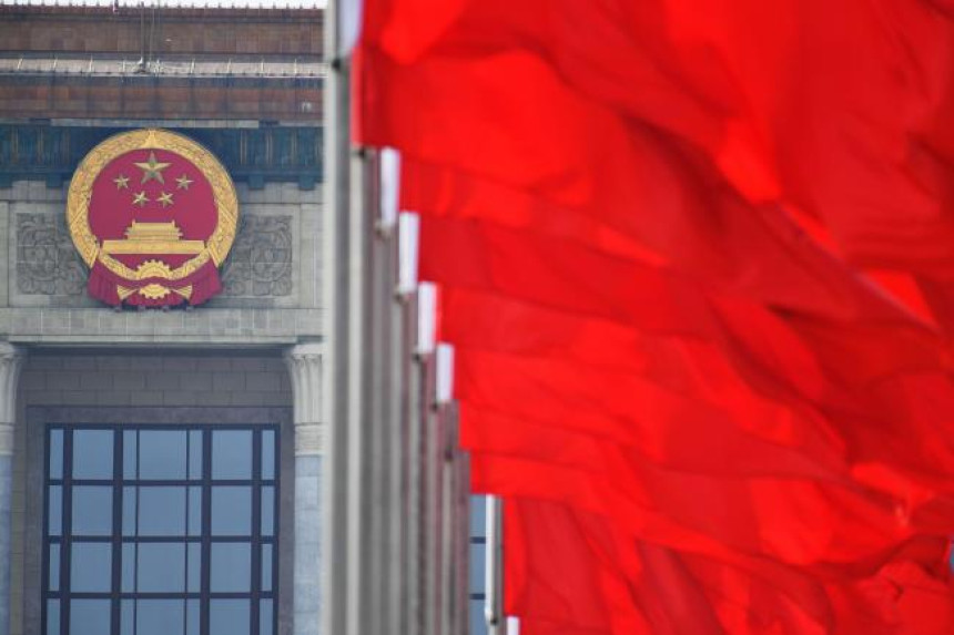 Амерички медији: Анкете показују да Кинези верују влади чак 98%