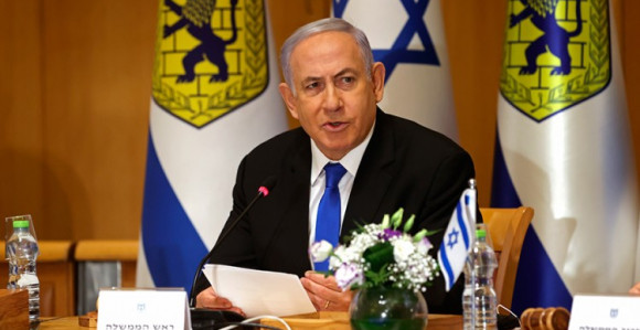 Sukobi u Izraelu i Palestini sačuvali ga od gubitka vlasti