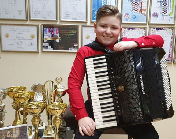 Bijeljina: Mladi harmonikaš osvojio dva zlata