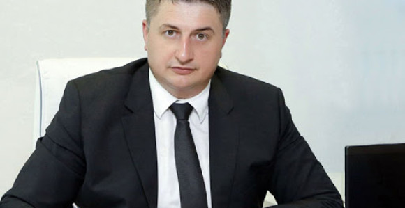 "Upiranje prsta- prenošenje fokusa veleizdaje"