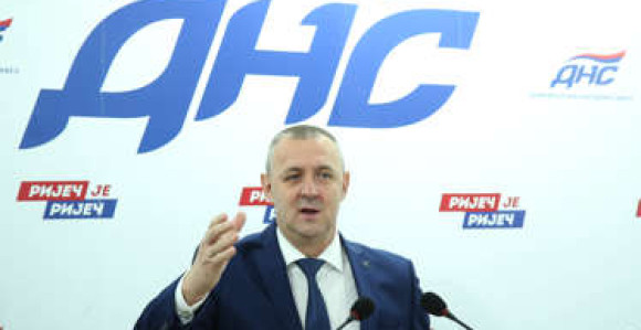Додик и СНСД демонтирао Војску Републике Српске