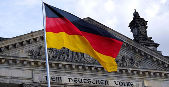 Ovako se radi u uređenim sistemima: Ostavka zbog kritike