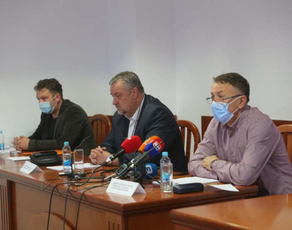 Синдикати љути на Владу због малог повећања плата