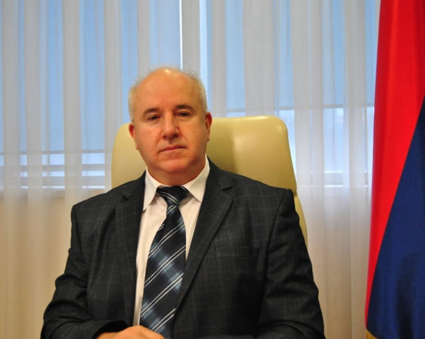 Šef inspektora ima debelo zaleđe! Evo i koga?!