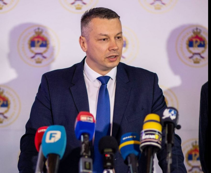 Nešić traži da se Vukanović odmah pusti iz policije