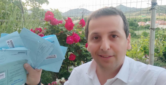 "ЗА ГИНИСА" - За дан Вукановић добио 7 плавих коверти