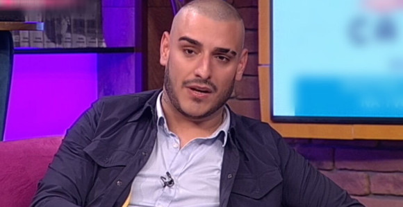 Darko Lazić ponovo imao saobraćajku, zakucao se u banderu!