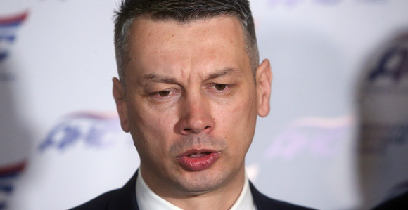 Блокирати кредите док се не ријеши питање српске имовине!