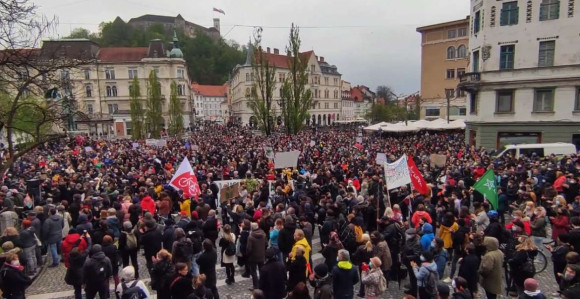 Građani protiv Janšine vlade, traže nove izbore