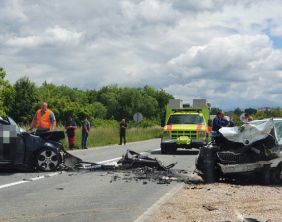 Jedna osoba poginula, dok su tri povrijeđene