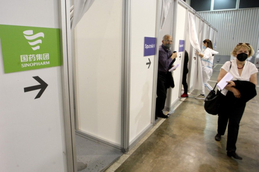 U Srbiju ponovo pohrlili građani BiH po vakcinu