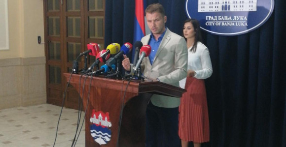 Upozorenje: Ako se nastave blokade i opstrukcije, građani će izaći na ulice (VIDEO)