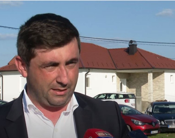 Петровић обећао помоћ мјештанима насеља Лединци