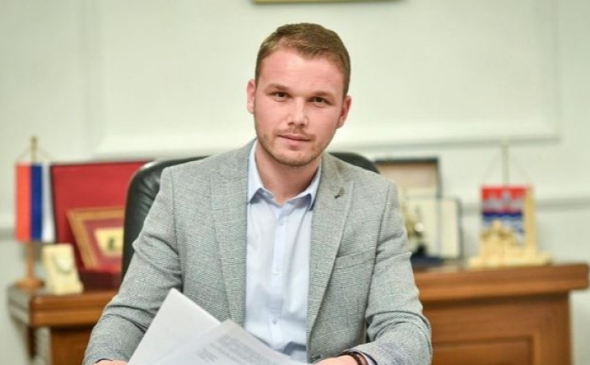 Stanivuković smijenio Čekrliju, šefa protokola