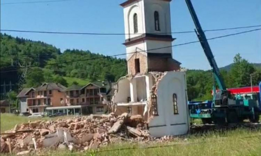 Konjević Polje: Rušenje crkve u dvorištu Fate Orlović