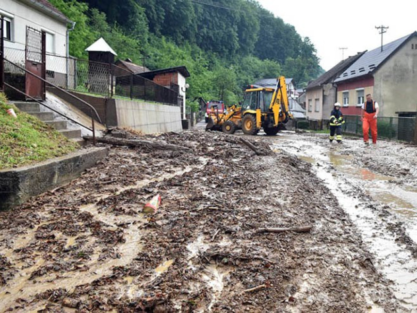 Јako nevrijeme u Hrvatskoj (FOTO/VIDEO)