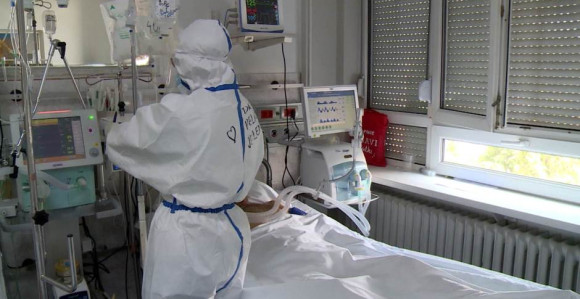 Srbija: Preminulo osam osoba, 100 novih infekcija