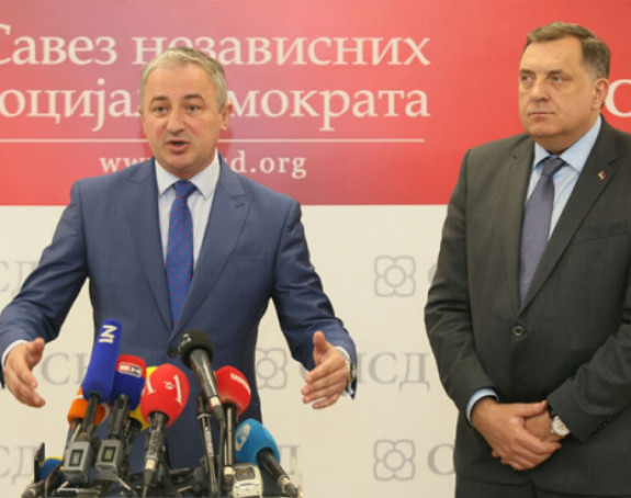Srpski interes je da Dodik i njegovi  odu sa grbače naroda!