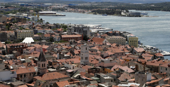 Seizmolozi: Novi epicentar područje Šibenika