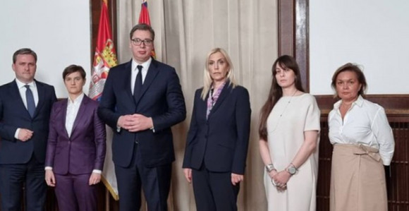 Vučićev tim spreman da brani interese Srbije i srpskog naroda