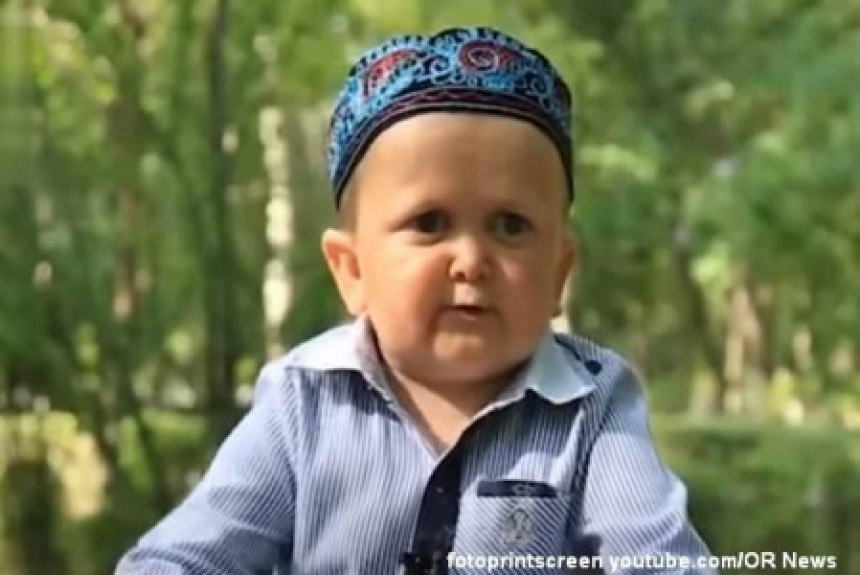 "Mini Kabib" iz Rusije nije dete on je odrastao čovek!