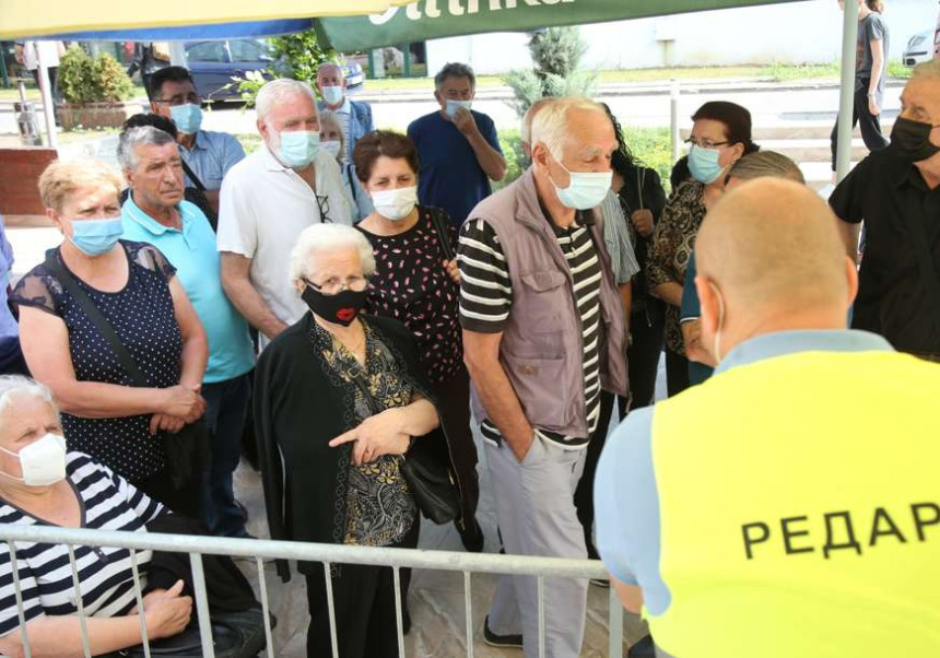 Penzioneri vraćeni, nema vakcine za revakcinaciju