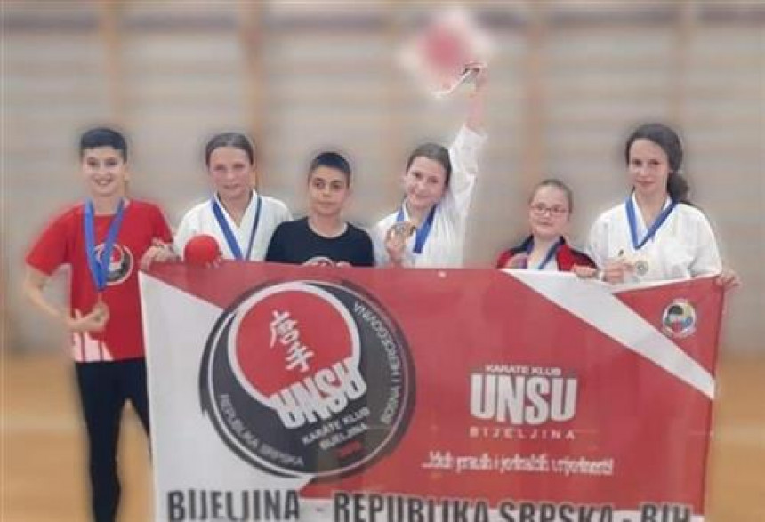 Млади каратисти из Бијељине освојили десет медаља