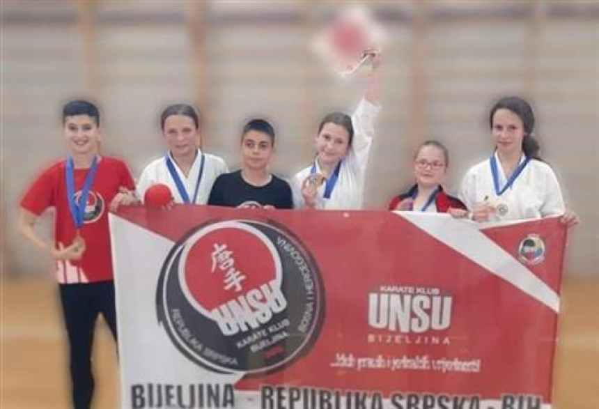 Mladi karatisti iz Bijeljine osvojili deset medalja