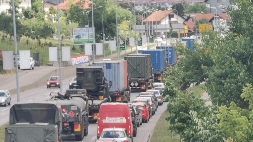 NATO konvoj ponovo prošao Banjalukom (VIDEO)