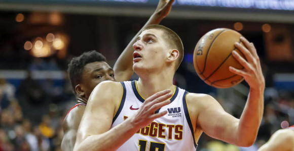 Nikola Jokić isključen, Denver poražen od Feniksa
