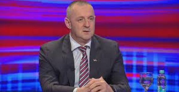 DNS: Dani prolaze, a pomoći borcima ni na vidiku