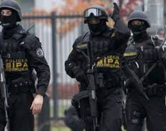 AKCIJA: Uhapšena dva komandira i tri policajca