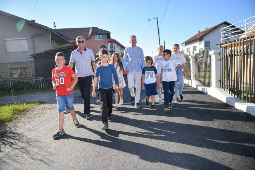 "Sanirali smo put, gradićemo moderno igralište za djecu"