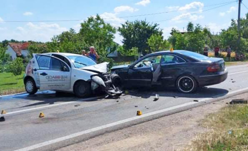 Bijeljina: Tri osobe povrijeđene u udesu kod Ljeljenče