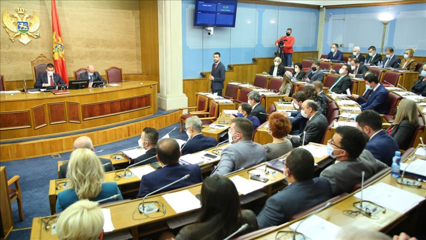 Скупштина Црне Горе усвојила Резолуцију о Сребреници