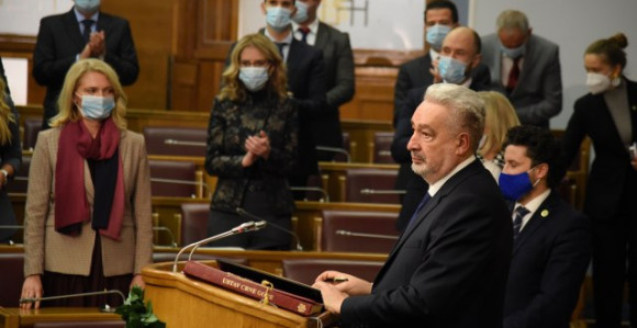 Novi izbori ili rekonstrukcija Vlade Crne Gore?