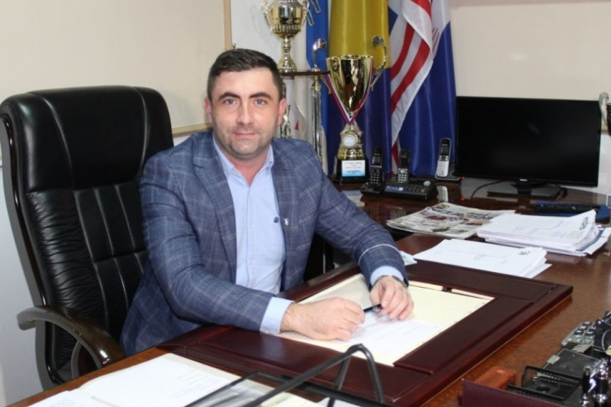 Gradonačelnik Bijeljine danas prima zvaničnike Srpske
