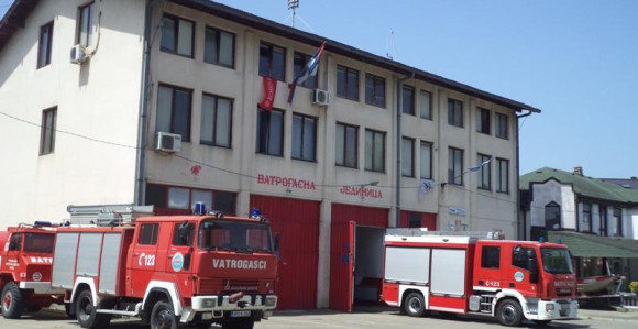 Srbac: U požaru potpuno izgorio pomoćni objekat
